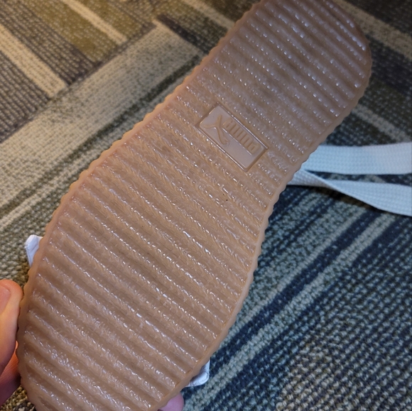 Puma fenty by rihanna wmn sz 7.5 - Picture 3 of 5